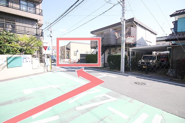 左折すると当院がございます